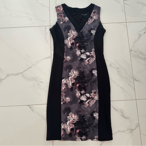 Smashed Lemon  sleeveless floral dress - 8 - Picture 4 of 13